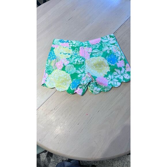 LILLY PULITZER BUTTERCUP SHORT HIBISCUS STROLL SCALLOP TRIM SIZE 0 - Picture 10 of 10